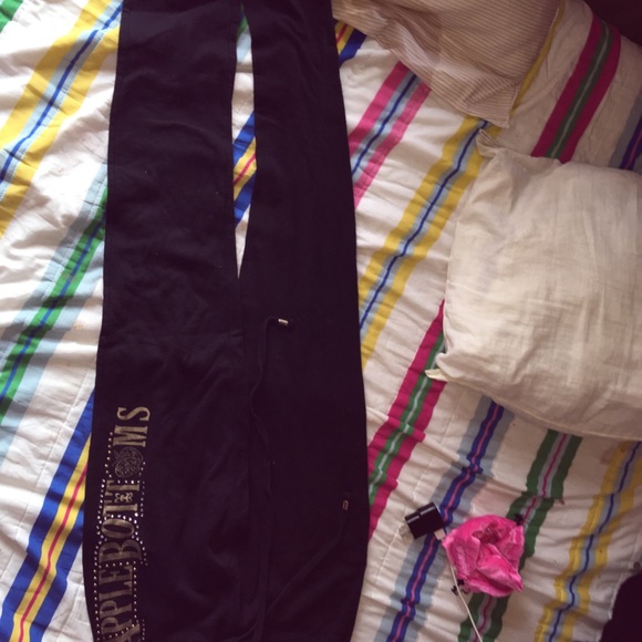 Clothes - Picture 3 of 3